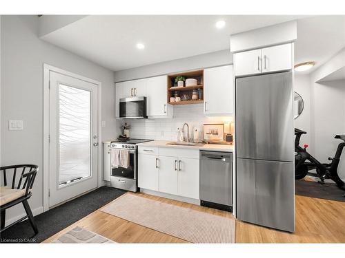 1242 King Street E, Kitchener, ON - Indoor Photo Showing Kitchen