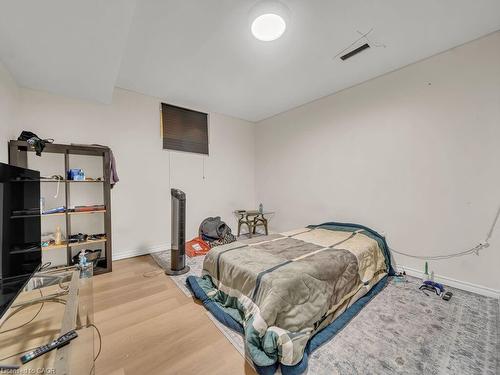 125 Stonyburn Crescent, Cambridge, ON - Indoor Photo Showing Other Room