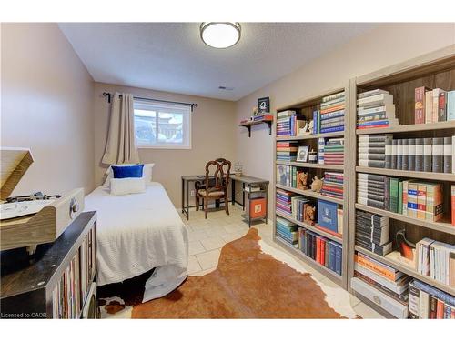 430 Bankside Crescent, Kitchener, ON - Indoor