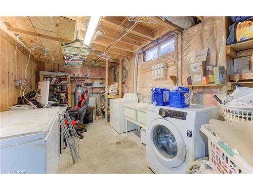 430 Bankside Crescent, Kitchener, ON - Indoor Photo Showing Laundry Room