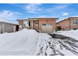 43 Summerhill Crescent  Kitchener, ON N2N 2T4