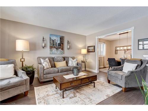 43 Summerhill Crescent, Kitchener, ON - Indoor Photo Showing Living Room