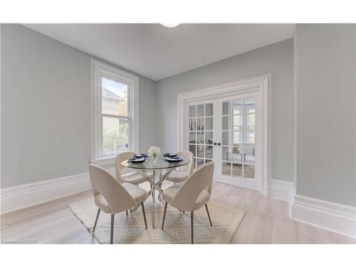 22 Cathay Street, Cambridge, ON - Indoor Photo Showing Dining Room