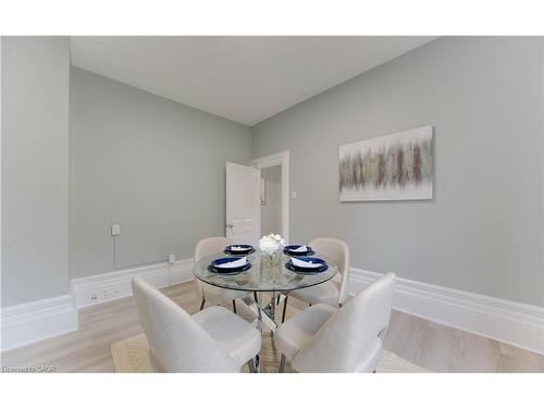 22 Cathay Street, Cambridge, ON - Indoor Photo Showing Dining Room