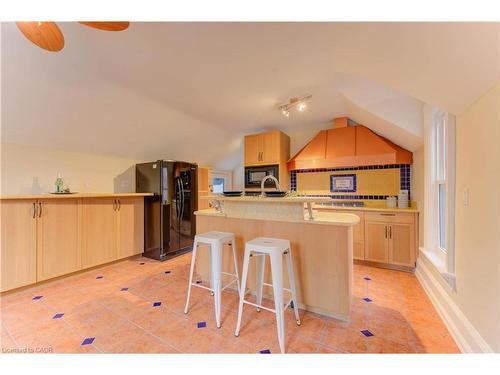 22 Cathay Street, Cambridge, ON - Indoor Photo Showing Kitchen