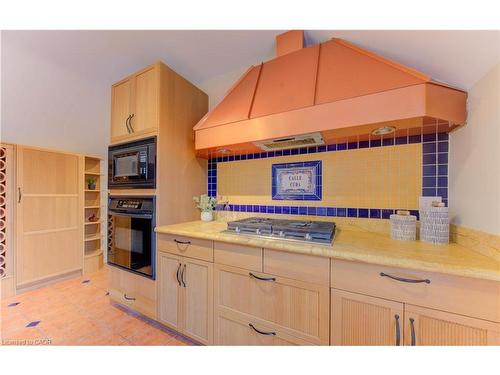 22 Cathay Street, Cambridge, ON - Indoor Photo Showing Kitchen