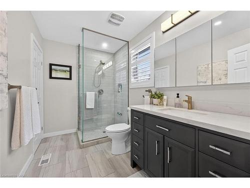 8316 Twenty Road E, Hamilton, ON - Indoor Photo Showing Bathroom