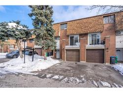 11-1051 Cedarglen Gate  Mississauga, ON L5C 3A7