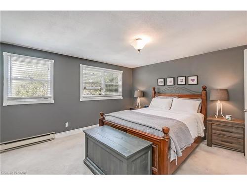 1153 Bellview Street, Burlington, ON - Indoor Photo Showing Bedroom