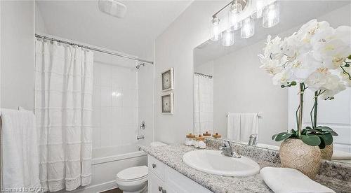 D9-24 Morrison Road, Kitchener, ON - Indoor Photo Showing Bathroom