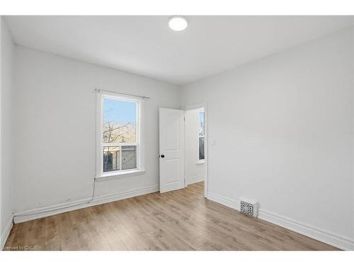 26 Murray Street W, Hamilton, ON - Indoor Photo Showing Other Room