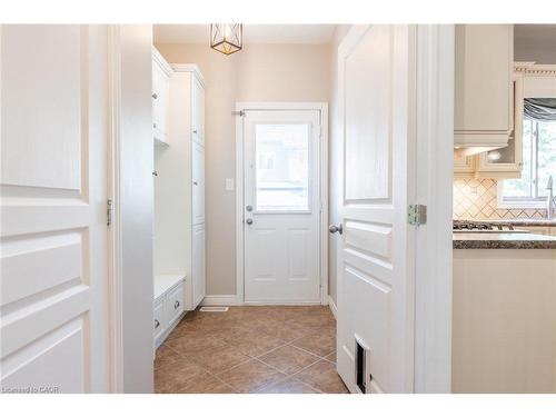 2338 Norland Drive, Burlington, ON - Indoor Photo Showing Other Room