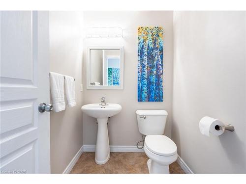 2338 Norland Drive, Burlington, ON - Indoor Photo Showing Bathroom