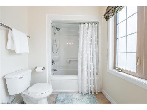 2338 Norland Drive, Burlington, ON - Indoor Photo Showing Bathroom