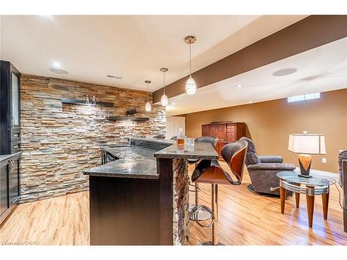 2338 Norland Drive, Burlington, ON - Indoor