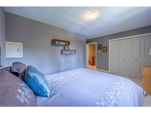 6 Summit Circle, Simcoe, ON - Indoor Photo Showing Bedroom