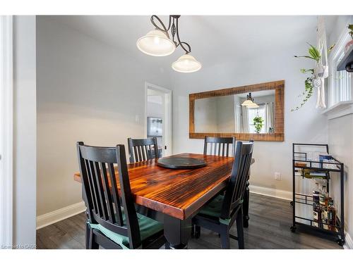 50 Columbia Street W, Waterloo, ON - Indoor Photo Showing Dining Room