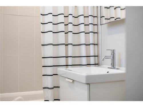 50 Columbia Street W, Waterloo, ON - Indoor