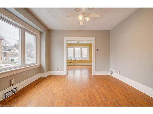 151 Courtland Avenue E, Kitchener, ON - Indoor Photo Showing Other Room