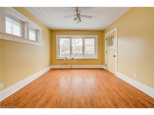 151 Courtland Avenue E, Kitchener, ON - Indoor Photo Showing Other Room