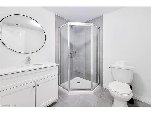 20-720 Grey Street, Brantford, ON - Indoor Photo Showing Bathroom