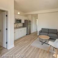 3-27 Queenston Street  St. Catharines, ON L2R 2Y8