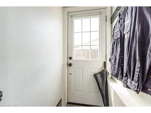 419 Talbot Street, Hamilton, ON - Indoor