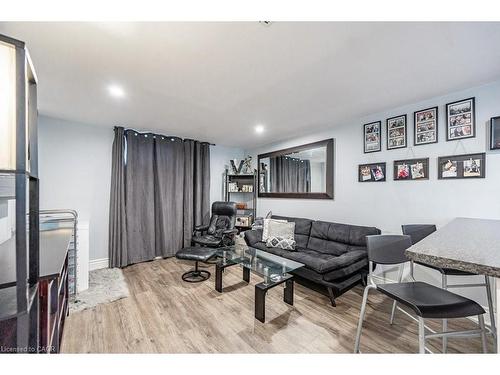 419 Talbot Street, Hamilton, ON - Indoor