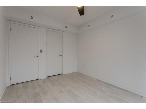 815-1133 Cooke Boulevard, Burlington, ON - Indoor Photo Showing Other Room