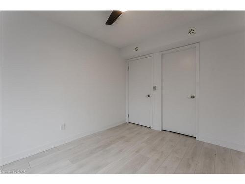 815-1133 Cooke Boulevard, Burlington, ON - Indoor Photo Showing Other Room