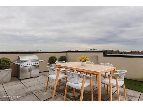 815-1133 Cooke Boulevard, Burlington, ON - Outdoor With Balcony With View