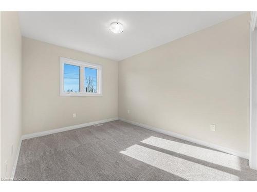 142 Willson Drive, Thorold, ON - Indoor Photo Showing Other Room