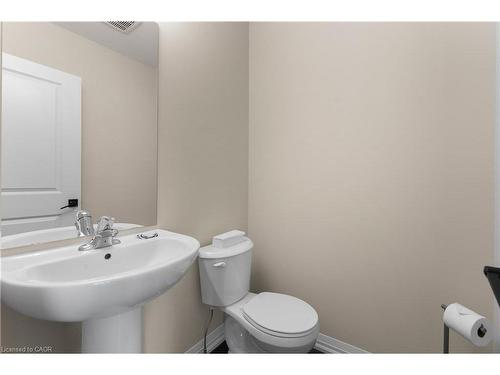 142 Willson Drive, Thorold, ON - Indoor Photo Showing Bathroom