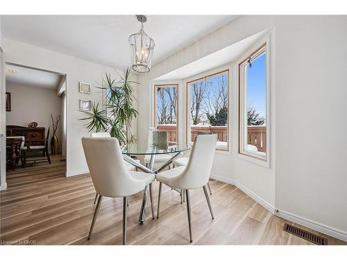 488 Heather Hill Place, Waterloo, ON - Indoor Photo Showing Dining Room