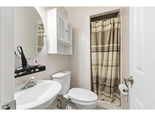 364 Roselawn Place, Waterloo, ON - Indoor Photo Showing Bathroom