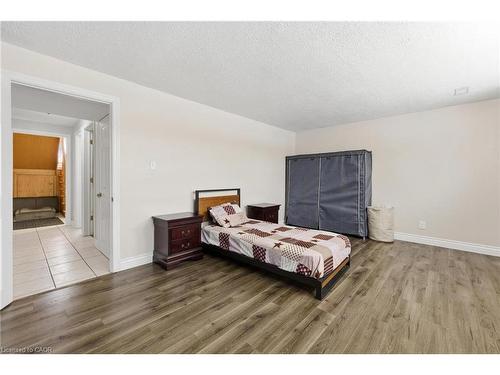 364 Roselawn Place, Waterloo, ON - Indoor Photo Showing Bedroom