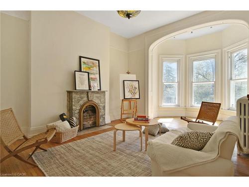 78 William Street W, Waterloo, ON - Indoor Photo Showing Living Room With Fireplace