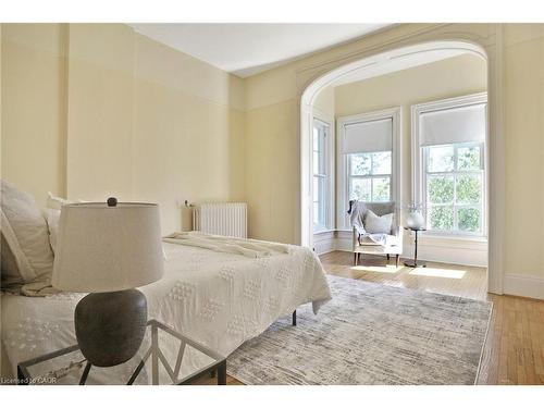 78 William Street W, Waterloo, ON - Indoor Photo Showing Bedroom