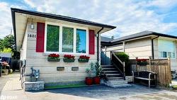 Main-1601 Sandgate Crescent  Mississauga, ON L5J 2E3