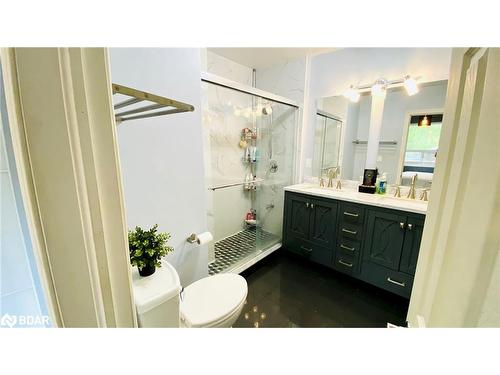 Main-1601 Sandgate Crescent, Mississauga, ON - Indoor Photo Showing Bathroom