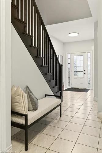 263 Pumpkin Pass, Hamilton, ON - Indoor Photo Showing Other Room