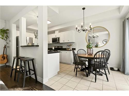 263 Pumpkin Pass, Hamilton, ON - Indoor Photo Showing Dining Room