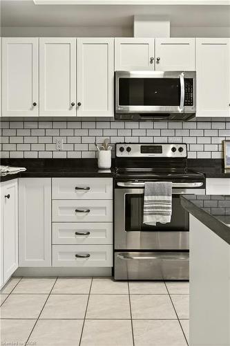 263 Pumpkin Pass, Hamilton, ON - Indoor Photo Showing Kitchen With Stainless Steel Kitchen With Upgraded Kitchen