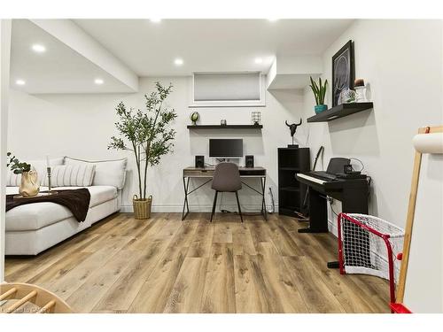 263 Pumpkin Pass, Hamilton, ON - Indoor