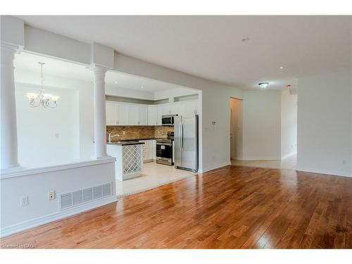 468 Stonehenge Drive, Ancaster, ON - Indoor Photo Showing Kitchen