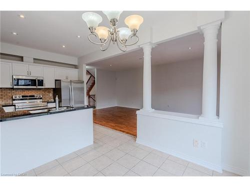 468 Stonehenge Drive, Ancaster, ON - Indoor Photo Showing Kitchen