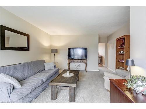 2420 Maryvale Court, Burlington, ON - Indoor Photo Showing Living Room