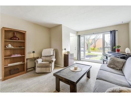 2420 Maryvale Court, Burlington, ON - Indoor Photo Showing Living Room