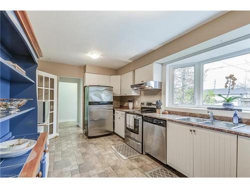 2420 Maryvale Court, Burlington, ON - Indoor Photo Showing Kitchen With Double Sink