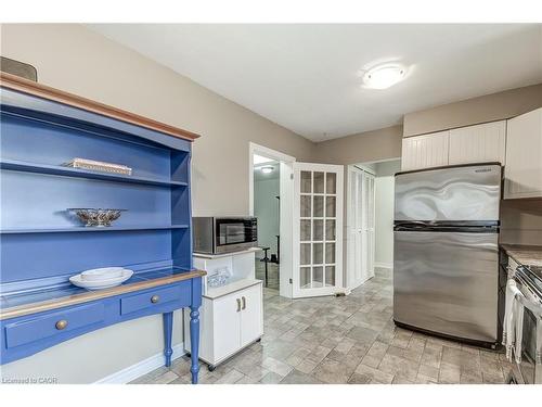 2420 Maryvale Court, Burlington, ON - Indoor